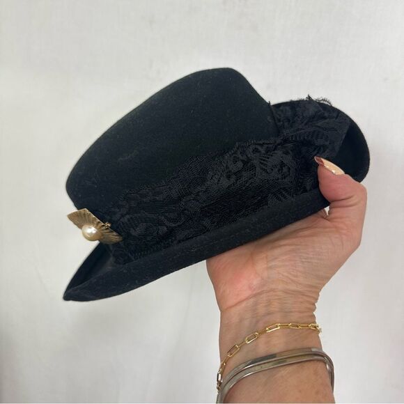 Vintage Arlin 100% Wool Bow  Floral Lace With Gold & Pearl Accent Fedora Hat main image 6